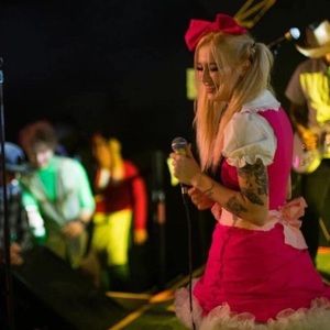 Meet your Posher, Kira